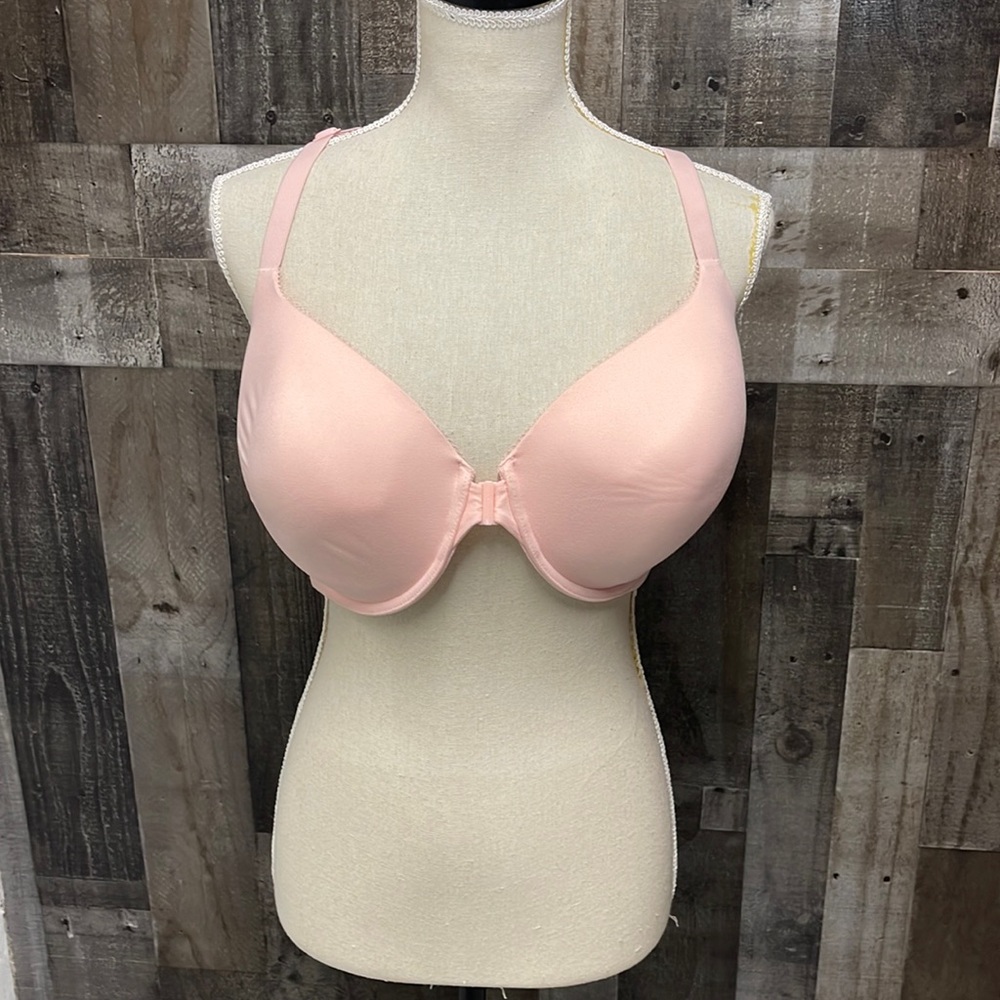 beautiful like new Victorias Secret 38DDD Bra